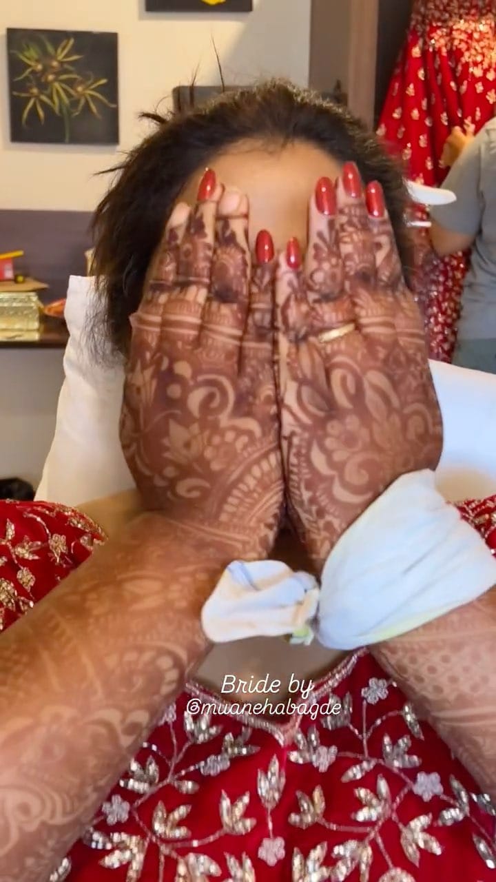 Post 10 by Neha Bagde |Makeup artist |Nagpur on Instagram (video)