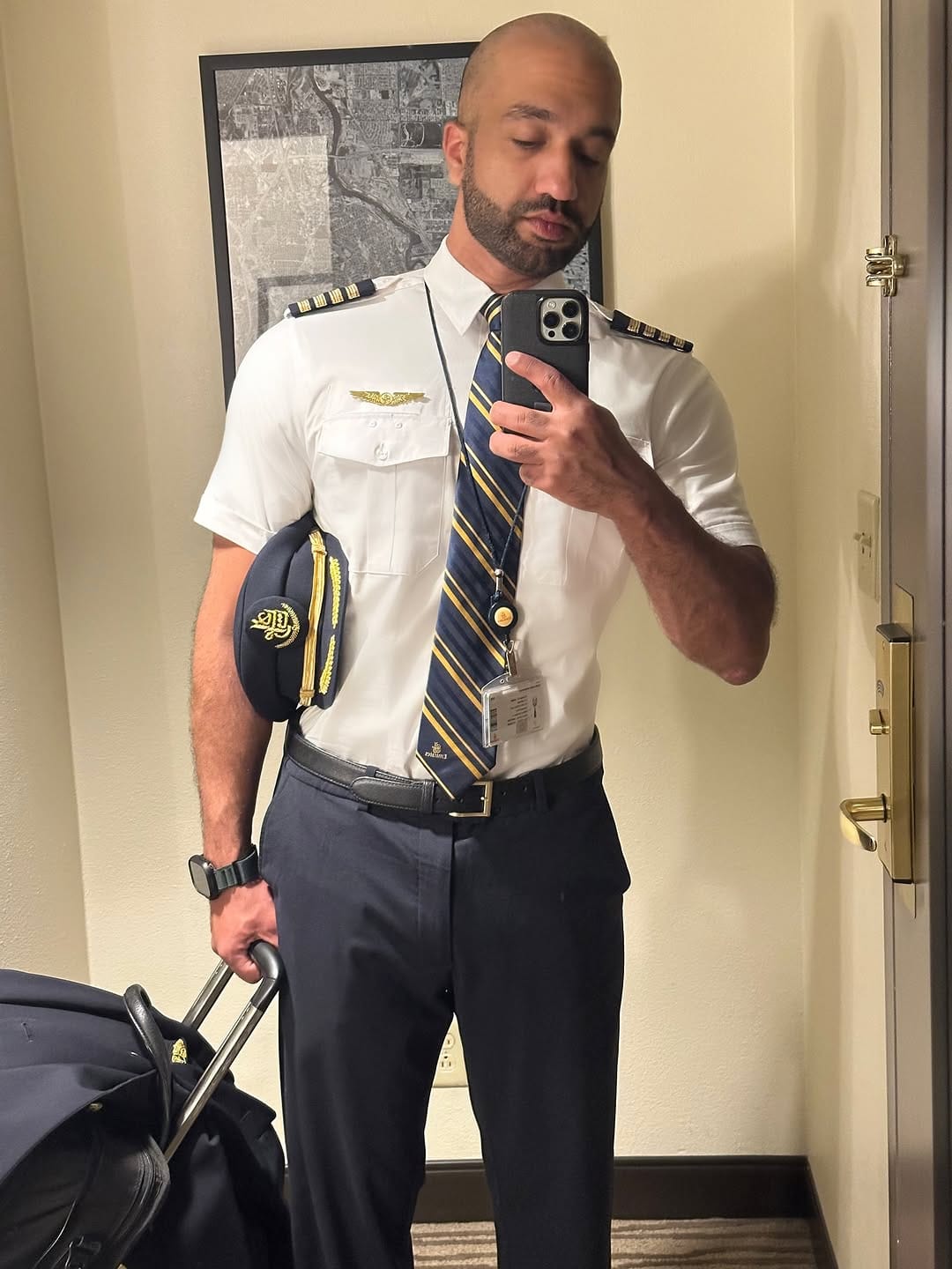 Post 4 by The Super (A380) Pilot on Instagram (image)