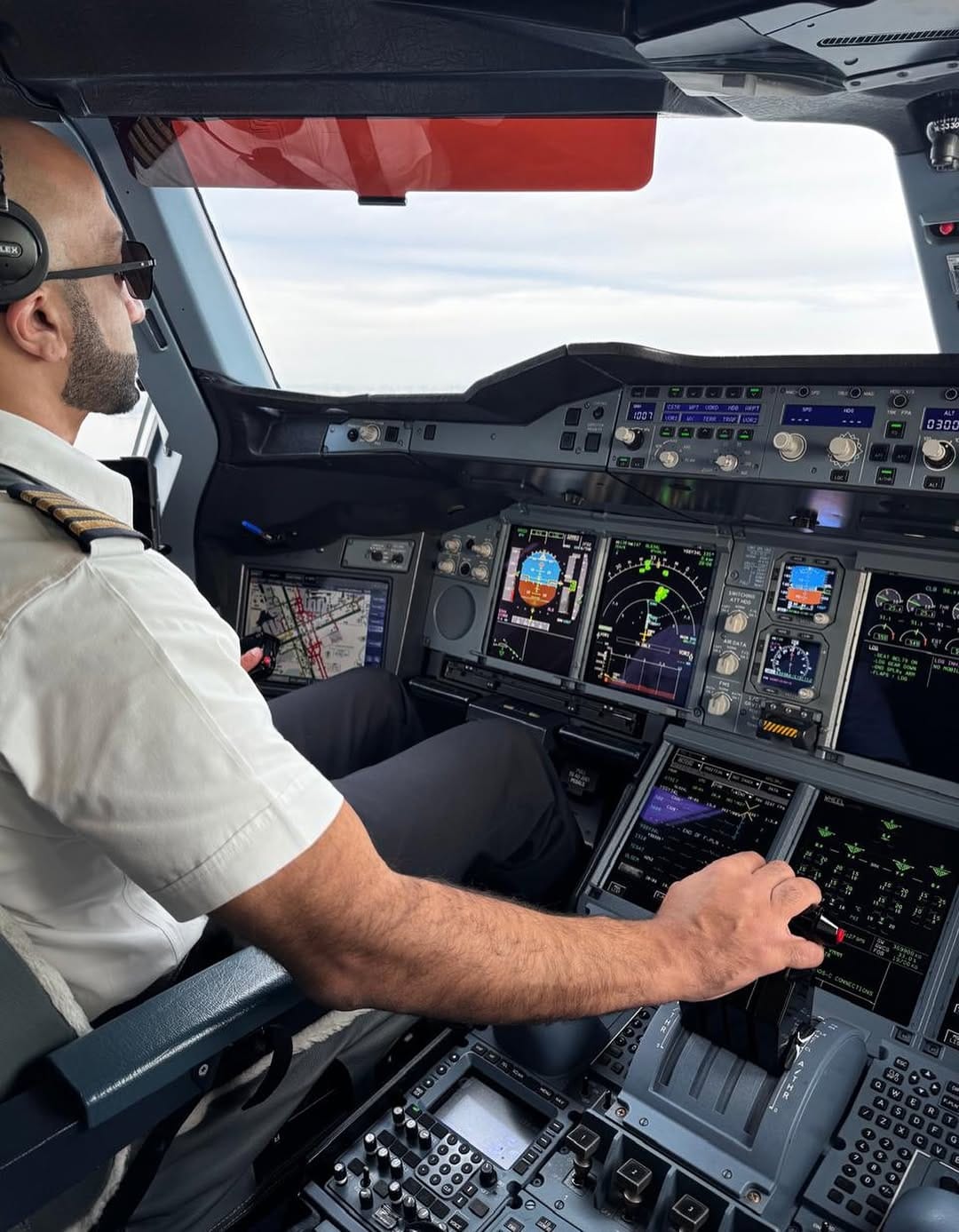 Post 1 by The Super (A380) Pilot on Instagram (image)