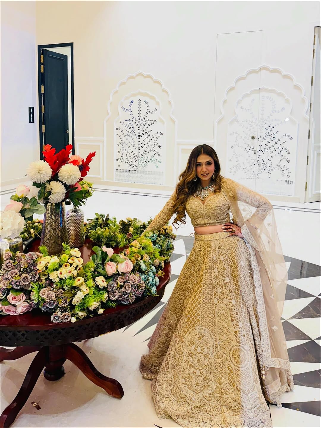 Post 8 by Kavita Kairalia | Make up Artist on Instagram (carousel)