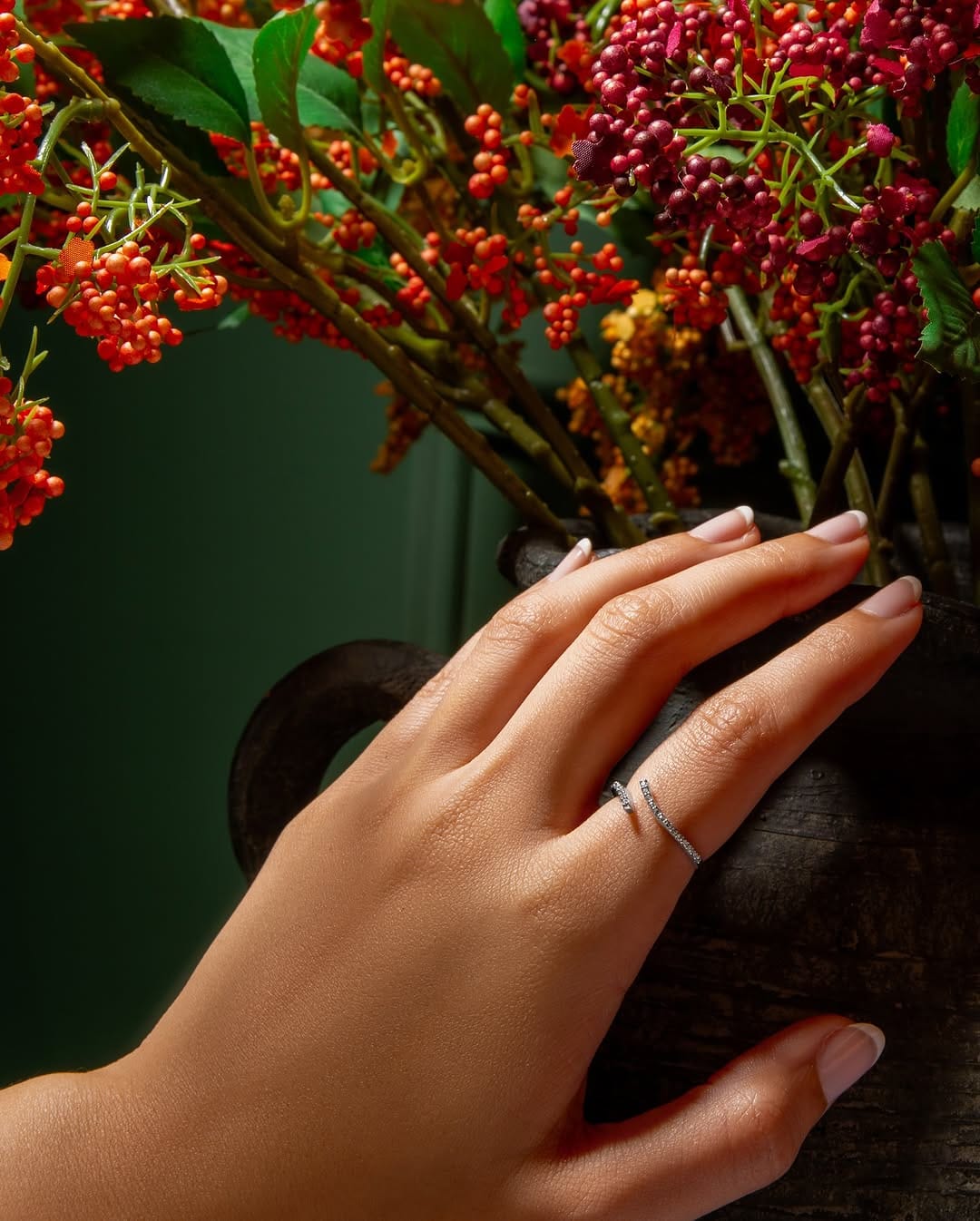 Post 8 by Dubai Jewellery & Watches on Instagram (carousel)