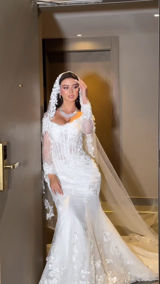 Post 4 by ميك اب ارتست - ساره القاسم on Instagram (video)