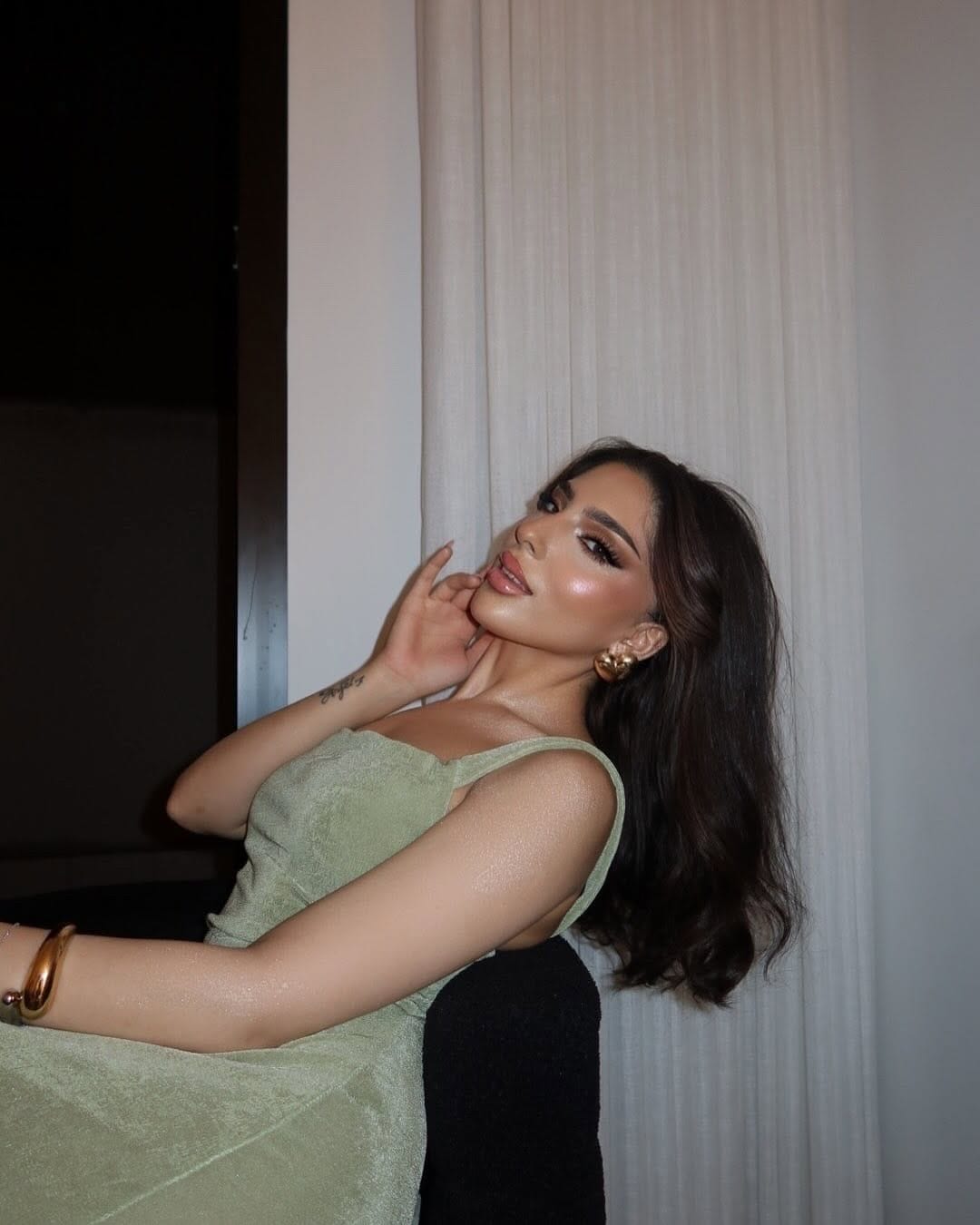Post 3 by مزنه الدايود | Meznah aldayoud on Instagram (carousel)