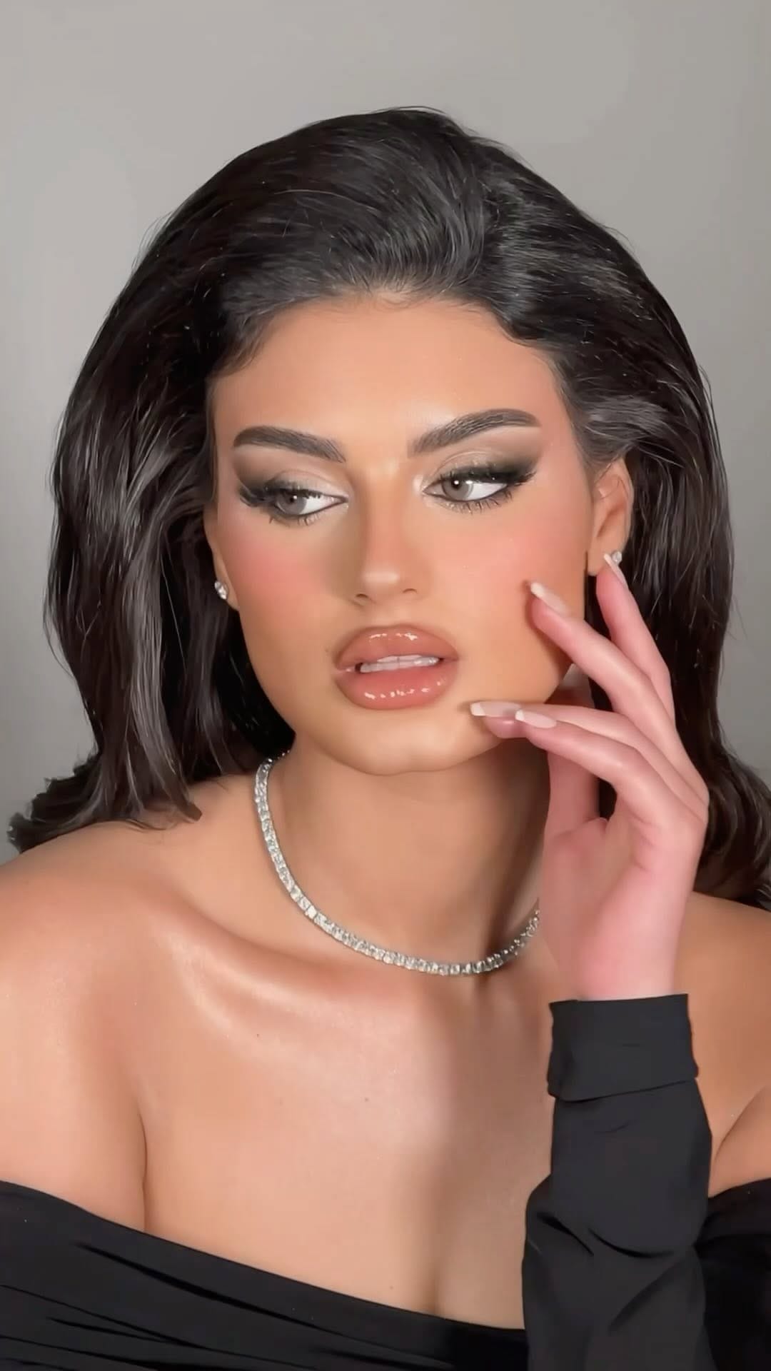 Post 10 by مزنه الدايود | Meznah aldayoud on Instagram (video)