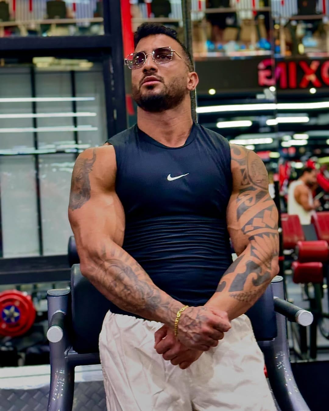 Post 8 by Rafael Lincoln on Instagram (image)