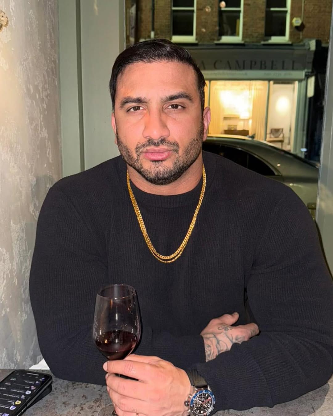 Post 6 by Rafael Lincoln on Instagram (image)
