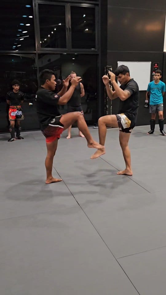 Post 3 by Kru James | สรรพวุฒิ กันตังกุล | Muay Thai Trainer | Thailand on Instagram (video)