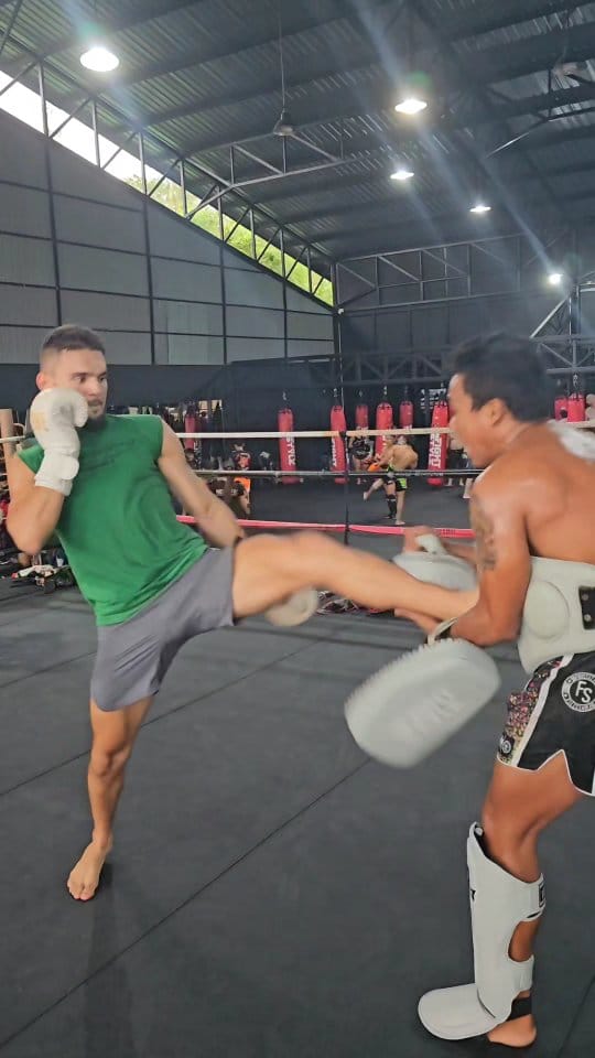Post 2 by Kru James | สรรพวุฒิ กันตังกุล | Muay Thai Trainer | Thailand on Instagram (video)