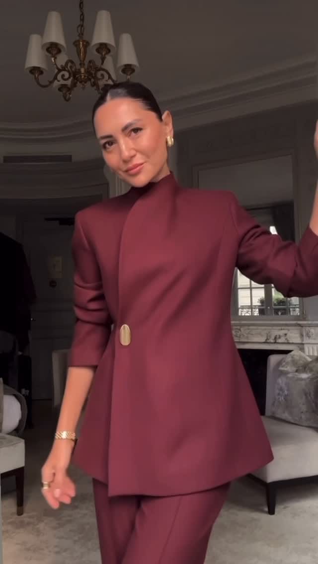 Post 9 by Leya Boutique on Instagram (video)