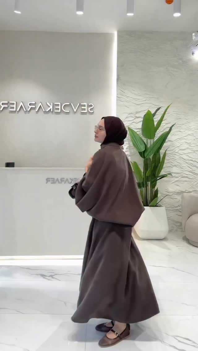 Post 3 by ZARIF on Instagram (video)