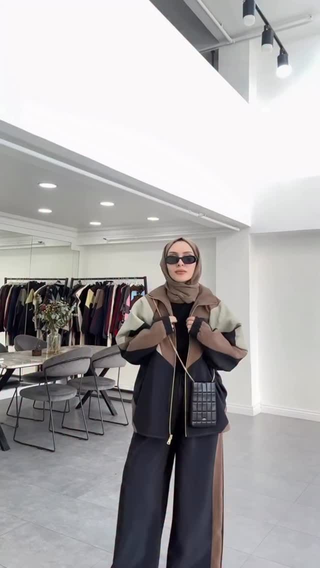 Post 10 by ZARIF on Instagram (video)