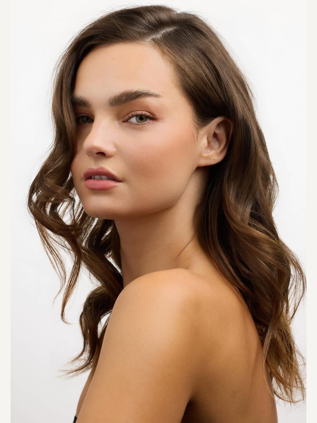 Post 7 by PROFESSIONAL HAIR & MAKEUP ARTISTS on Instagram (image)