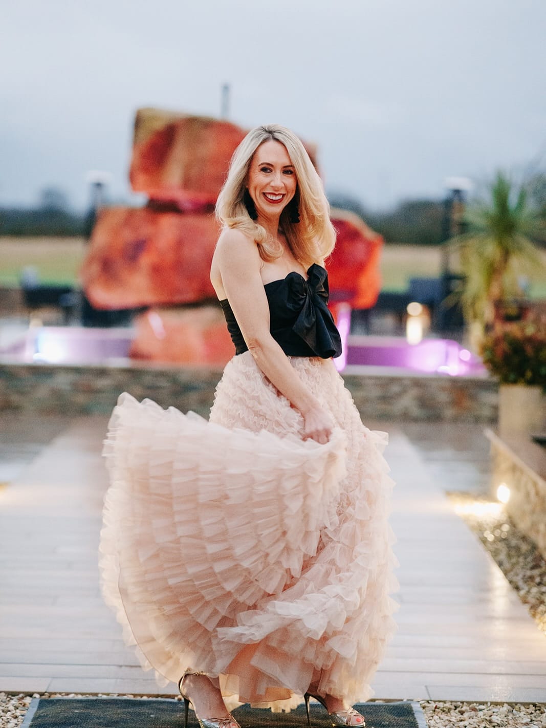 Post 2 by LIZZY KEYES | PERSONAL STYLIST on Instagram (carousel)
