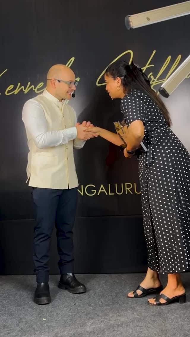 Post 1 by MakeupBhavani on Instagram (video)