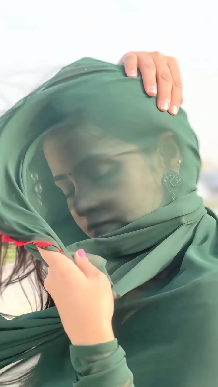 Post 1 by Olive shadow on Instagram (video)
