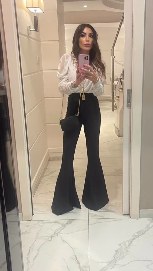 Post 10 by Antonella Anto Polimeno on Instagram (video)