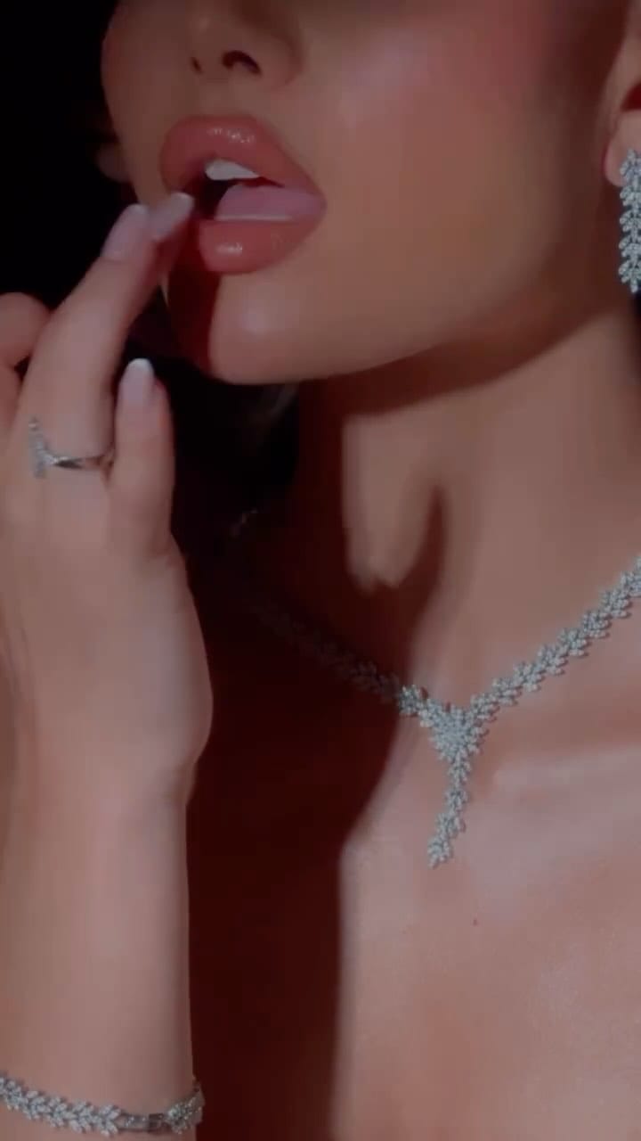 Post 5 by أفنان الشهيل on Instagram (video)