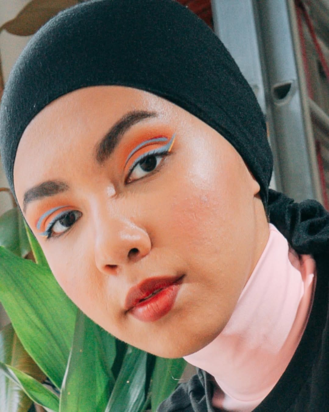 Post 10 by Rawan Kassem | Dubai Makeup Artist 🇦🇪 on Instagram (carousel)