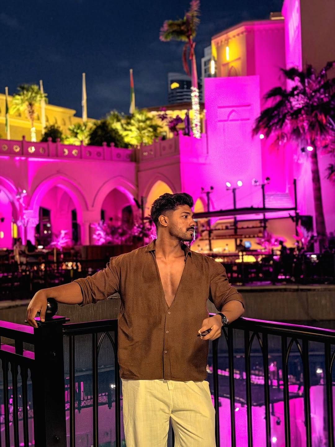 Post 6 by Anshad 🇦🇪 on Instagram (carousel)
