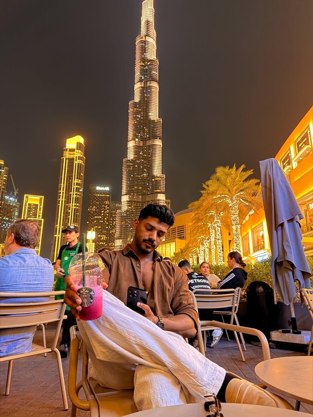 Post 4 by Anshad 🇦🇪 on Instagram (carousel)