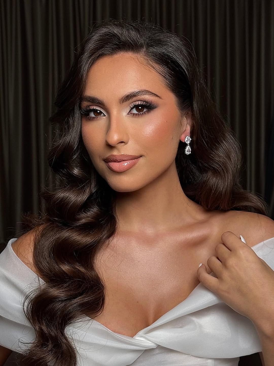 Post 9 by Certified Makeup Artist UAE on Instagram (carousel)
