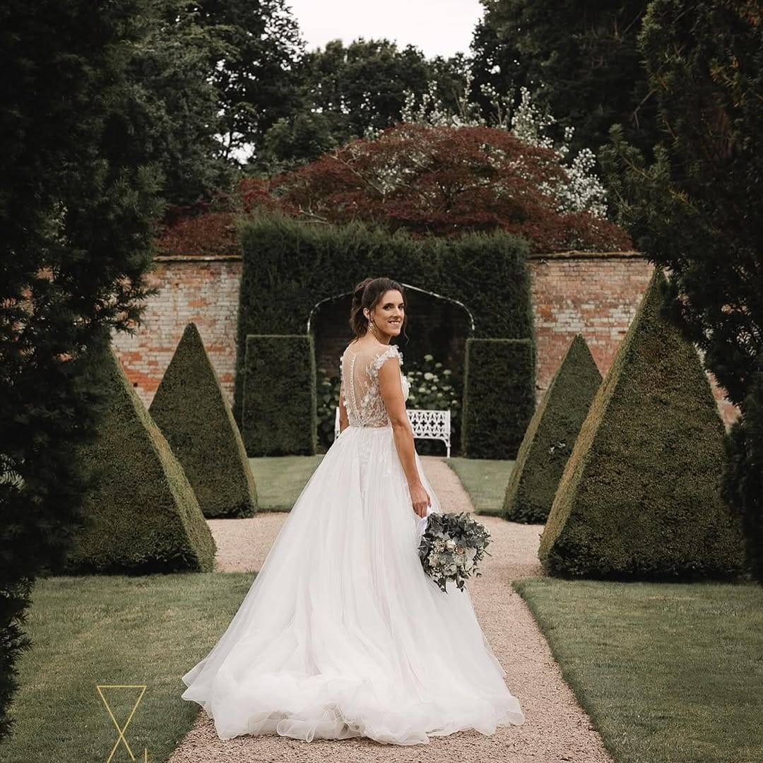 Post 9 by Sonia Abbas | Makeup & Hair Artist on Instagram (carousel)