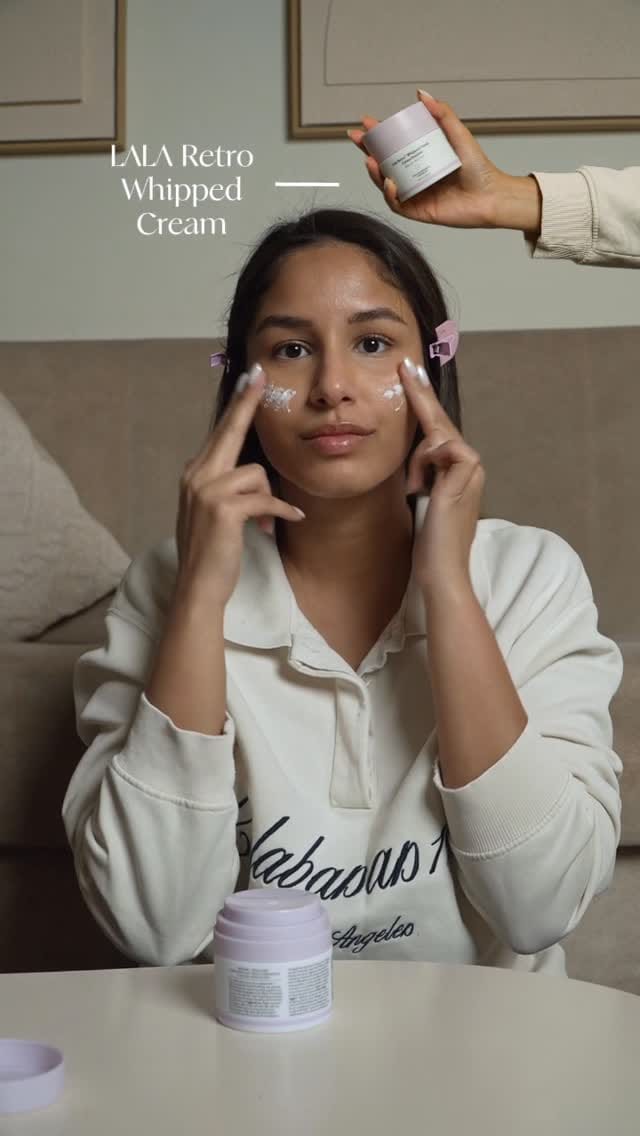 Post 3 by A Y E S H A on Instagram (video)