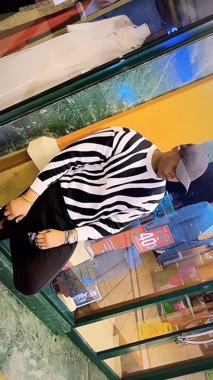 Post 5 by 𝐑𝐞𝐧𝐧𝐞 𝐉𝐚𝐜𝐨𝐛𝐬🇰🇪 on Instagram (video)