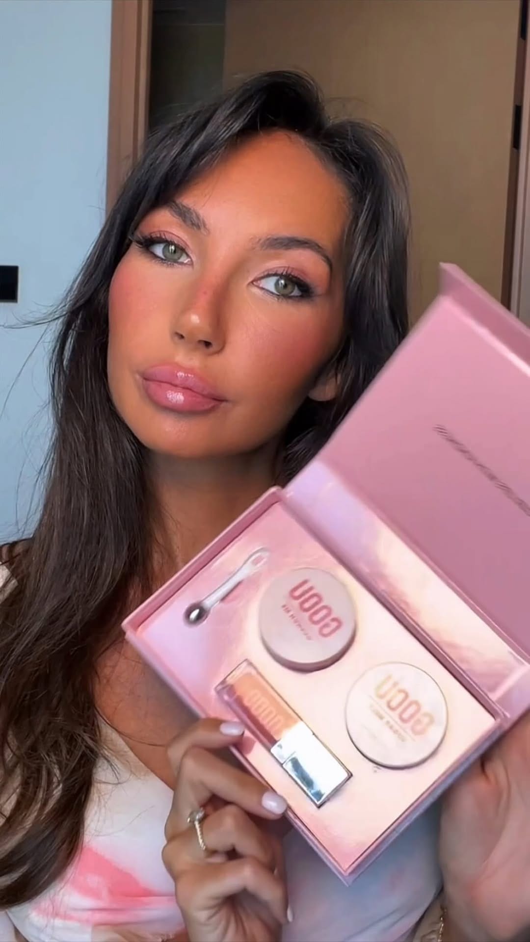 Post 4 by Courtney Burr on Instagram (video)