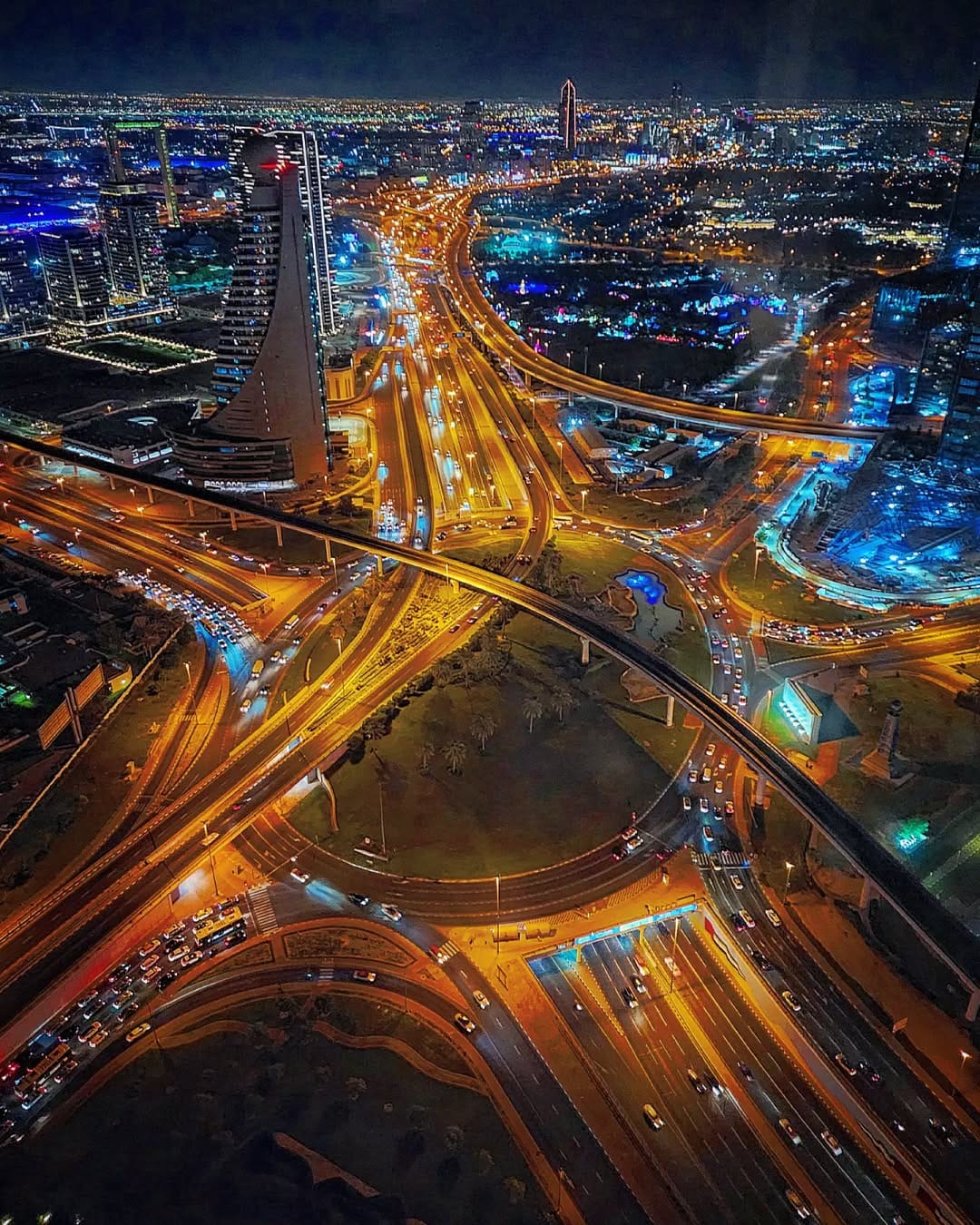 Post 10 by DubaiOFW on Instagram (image)