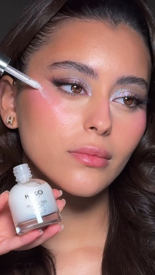 Post 2 by @hamda_makeup on Instagram (video)