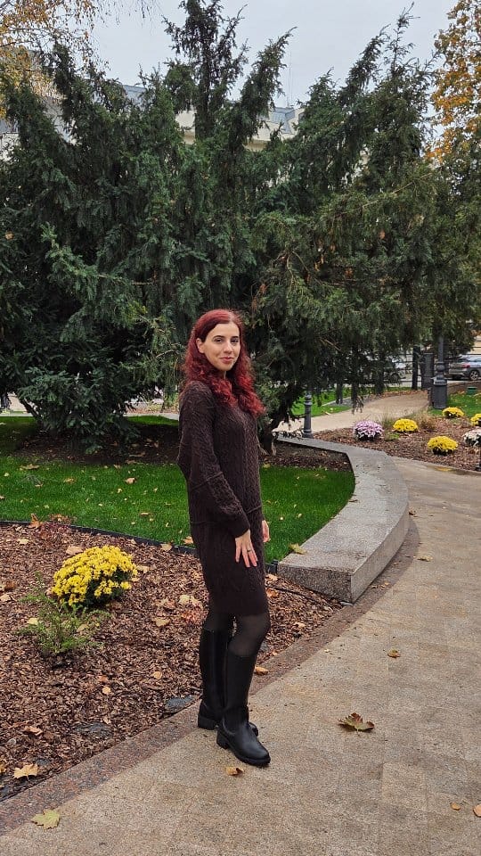 Post 5 by Andreea Lucia on Instagram (video)