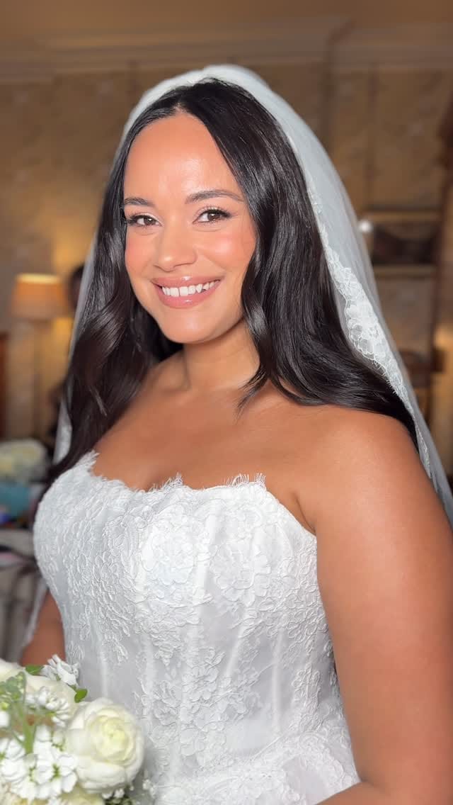Post 6 by Nicola Harrison Makeup Artist | Bridal Makeup Expert on Instagram (video)