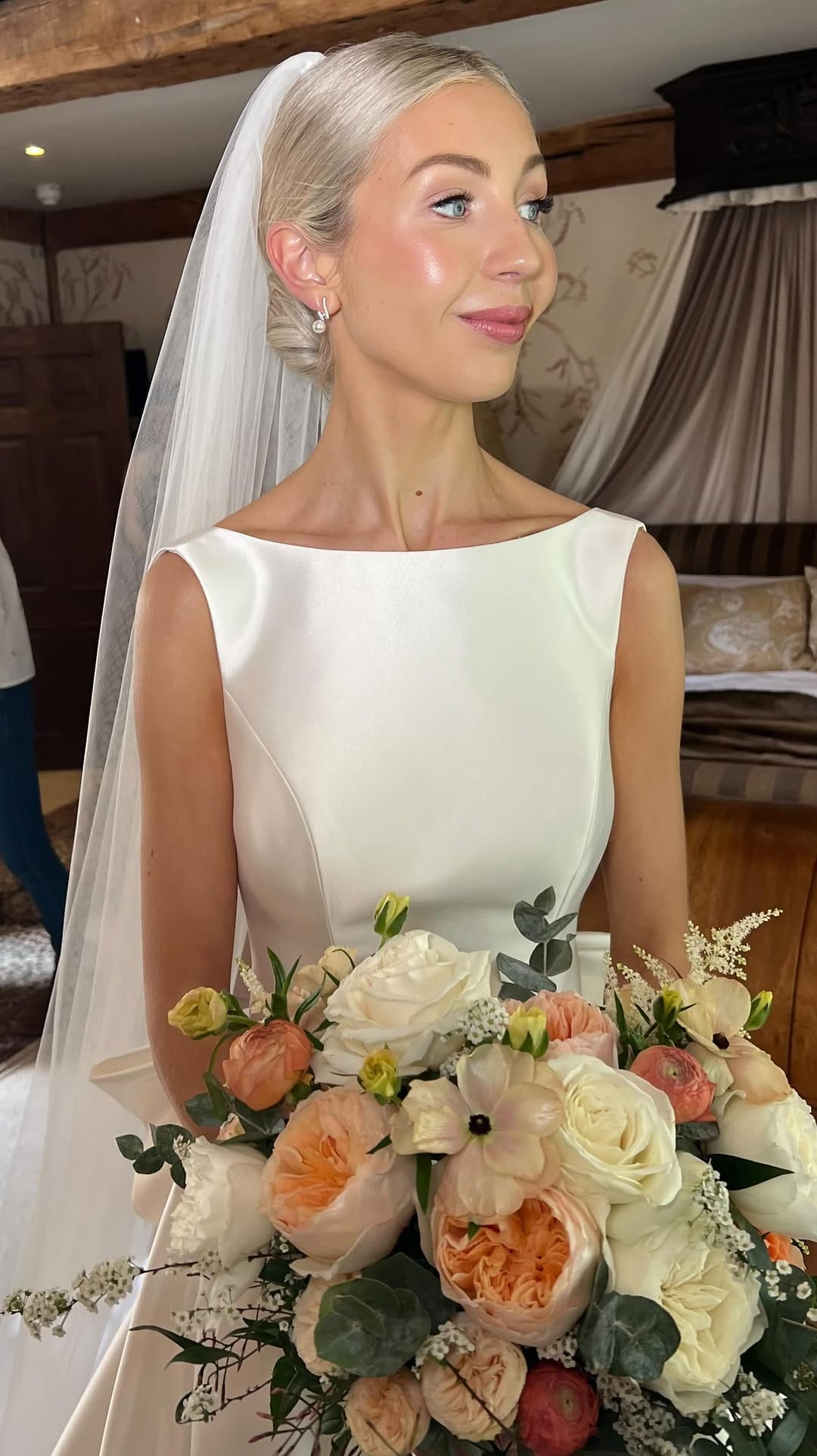 Post 8 by Nicola Harrison Makeup Artist | Bridal Makeup Expert on Instagram (video)