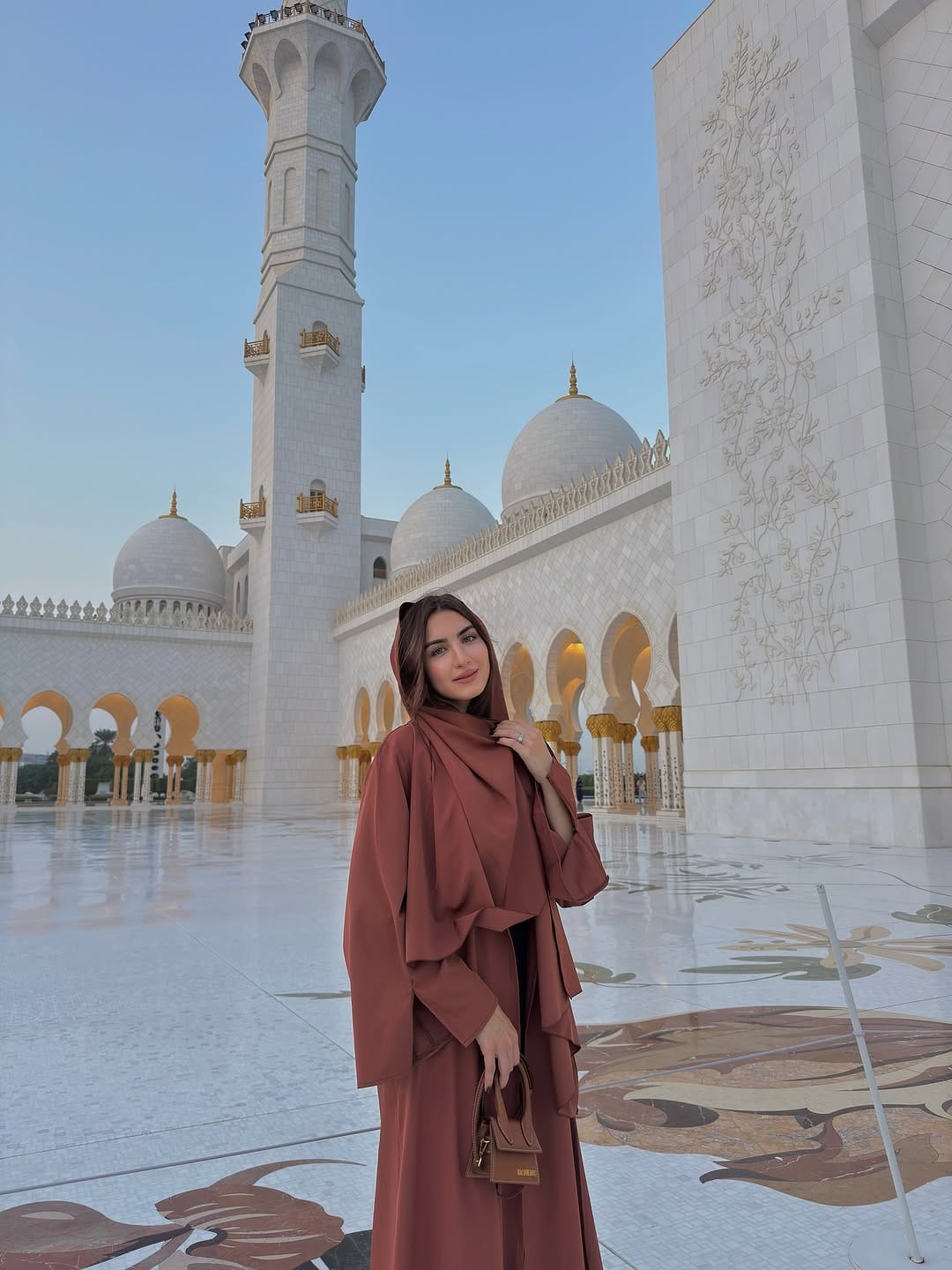 Post 7 by 𝓚𝓪𝓶𝓲𝓵𝓵𝓪 𝓐𝓼𝓰𝓪𝓻𝓸𝓿𝓪 on Instagram (carousel)