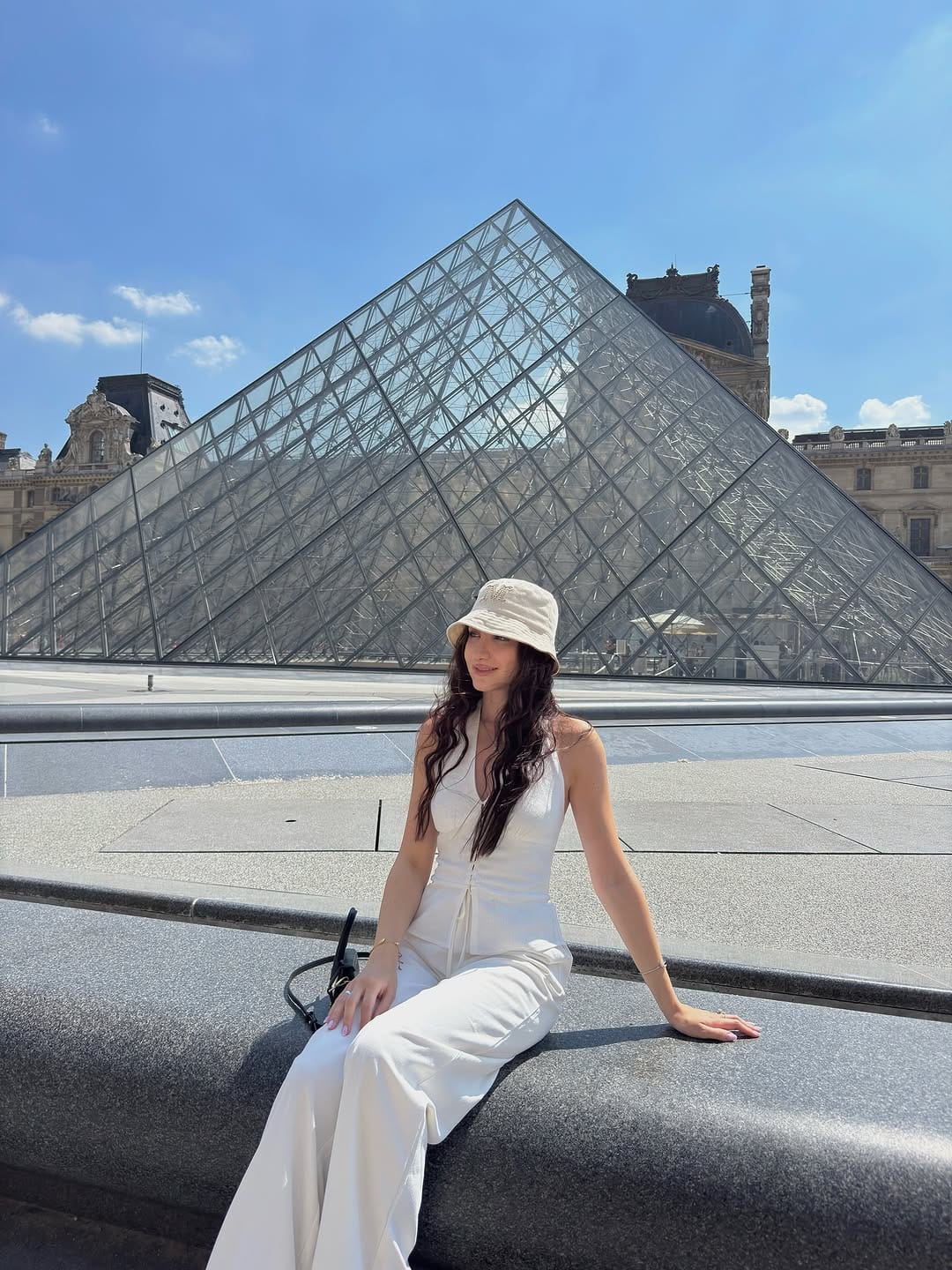 Post 9 by 𝓚𝓪𝓶𝓲𝓵𝓵𝓪 𝓐𝓼𝓰𝓪𝓻𝓸𝓿𝓪 on Instagram (carousel)