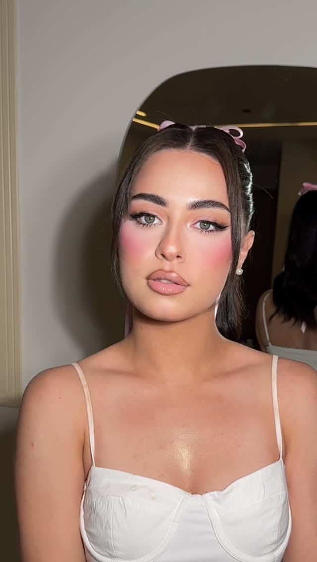 Post 7 by Passant Ahmed Makeup Artist on Instagram (video)