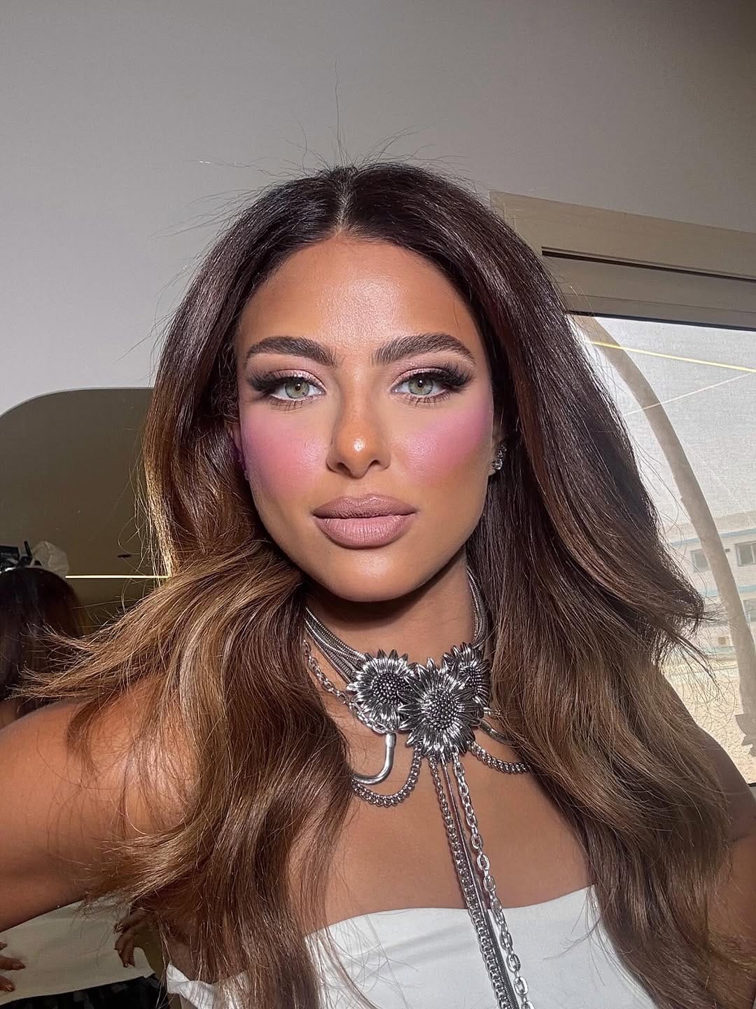 Post 4 by Passant Ahmed Makeup Artist on Instagram (carousel)