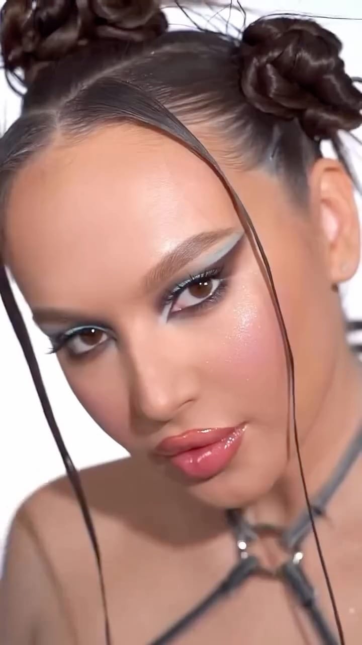Post 7 by Makeup Course in Dubai 🇦🇪 دورات مكياج في دبي on Instagram (video)