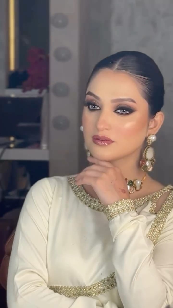 Post 8 by Narjis Taqi on Instagram (video)