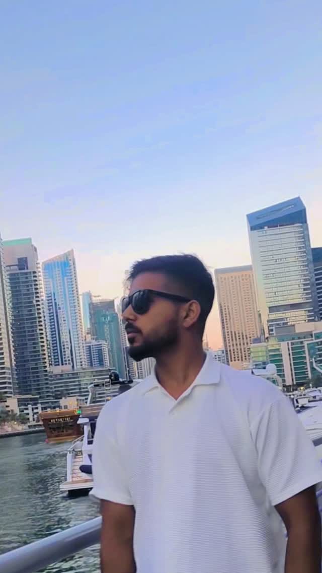 Post 4 by Ali dream dubai vlog on Instagram (video)