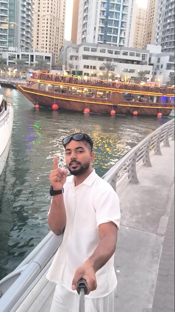 Post 7 by Ali dream dubai vlog on Instagram (video)