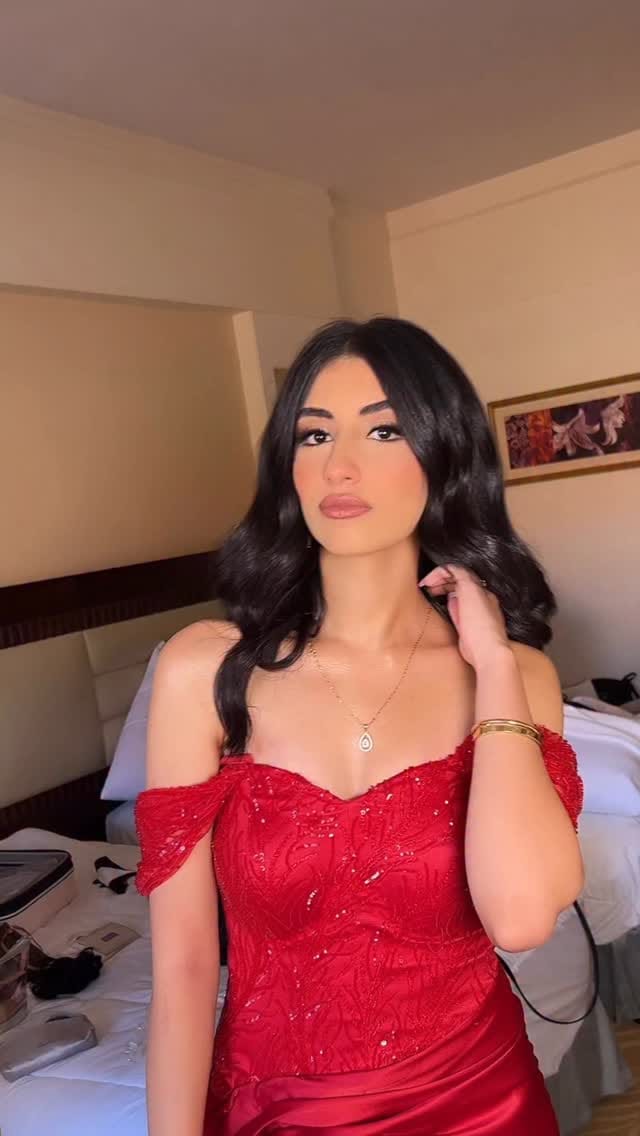 Post 7 by Glam by doaashahine on Instagram (video)
