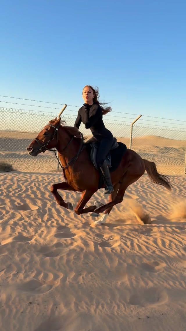 Post 4 by Jessica Brady on Instagram (video)