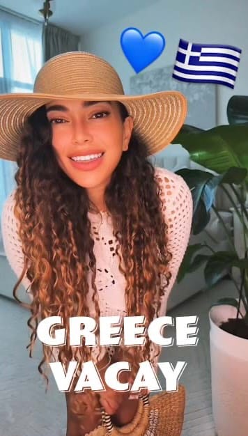 Post 9 by Salma☀️ on Instagram (video)