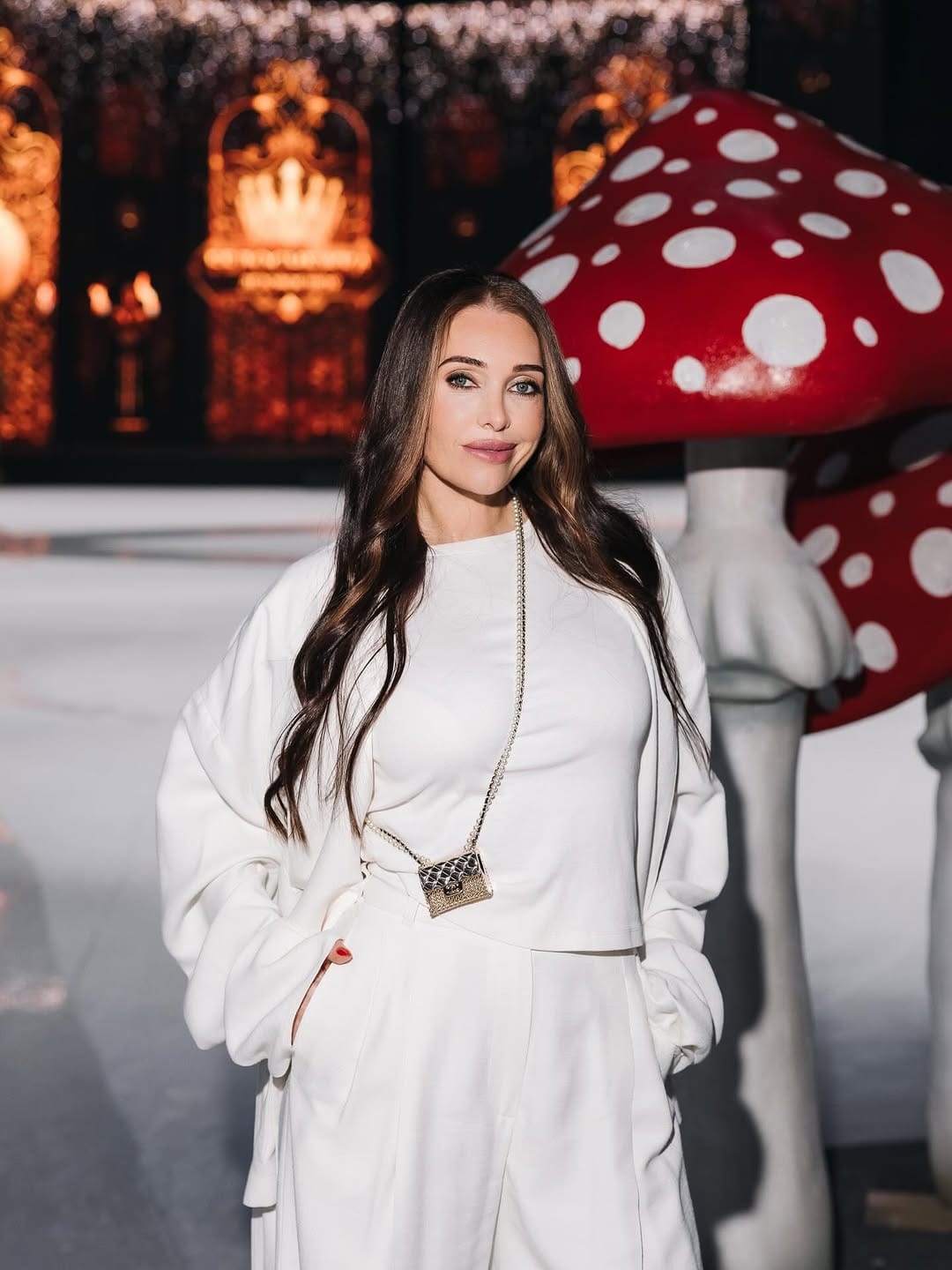 Post 4 by Ekaterina Davydova on Instagram (carousel)