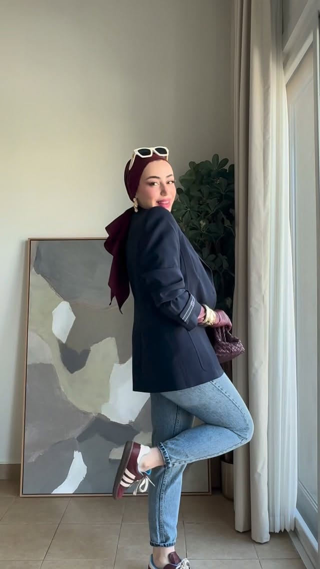 Post 4 by Sara Mouslli on Instagram (video)