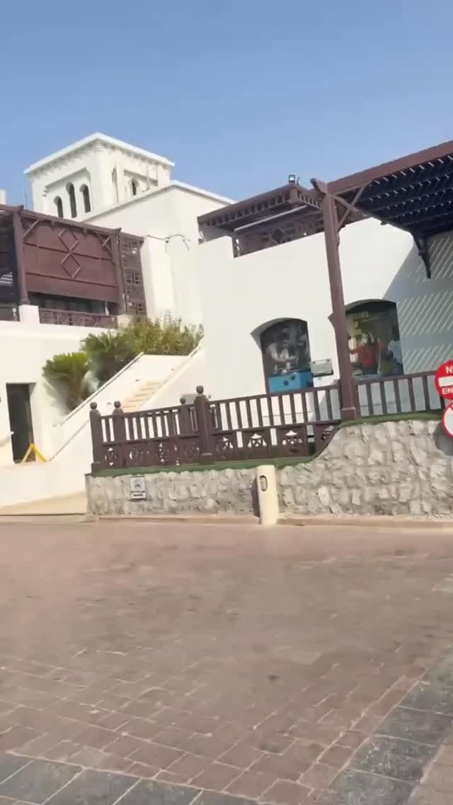 Post 1 by Riem Jdeed on Instagram (video)