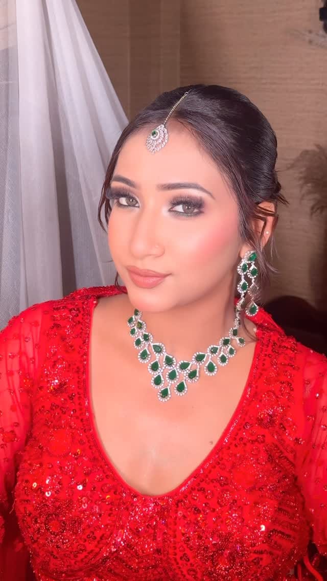 Post 2 by Pawandeep Kaur on Instagram (video)