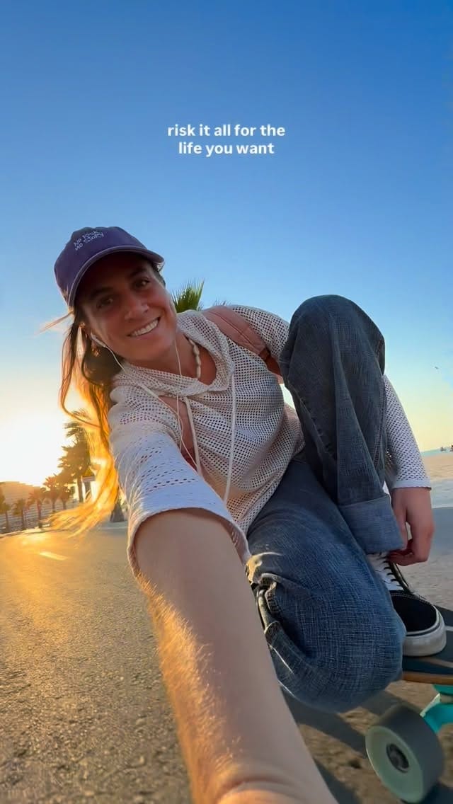 Post 1 by Arine⚡️ on Instagram (video)